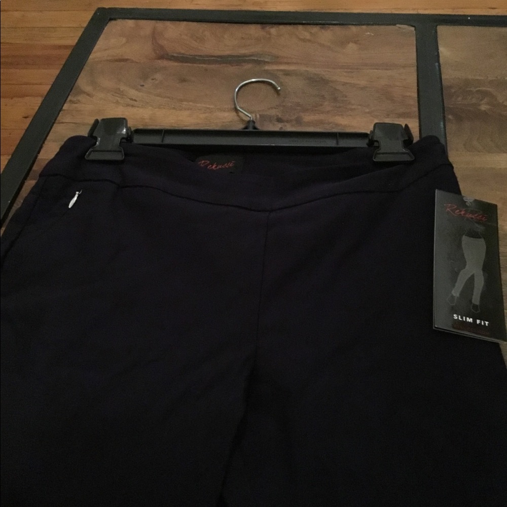 Rekucci Navy skinny pant Sz 8 NWT